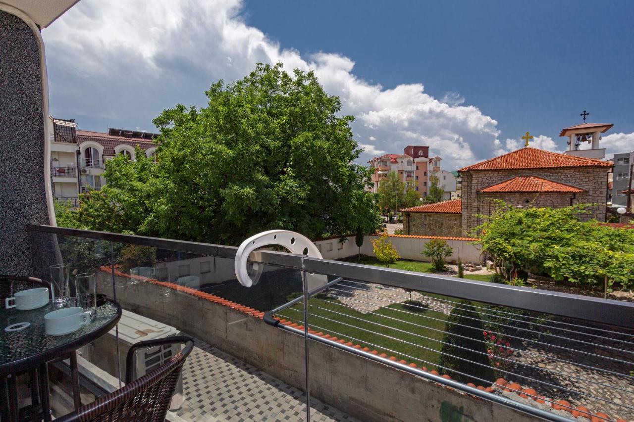Gric Apartments Охрид Екстериор снимка